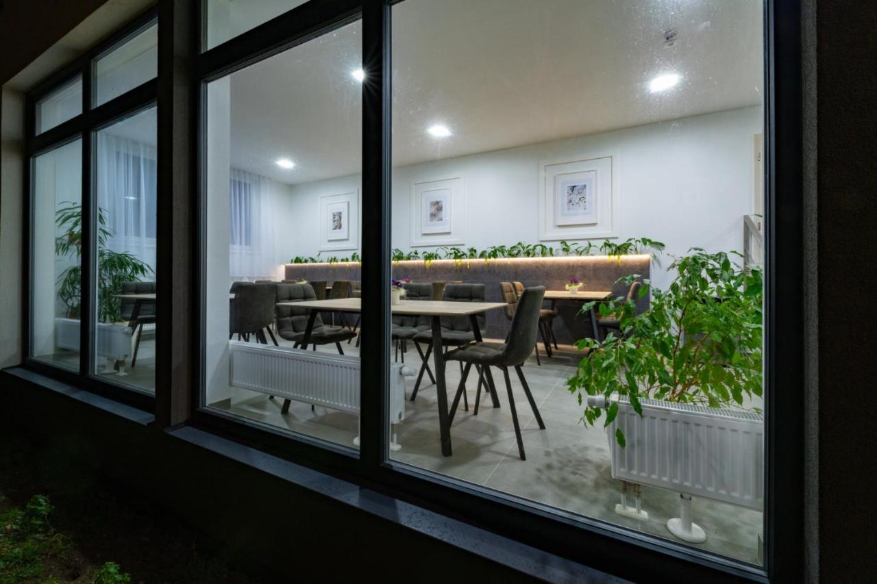 Penzion Pod Brezami** 尼特拉 外观 照片